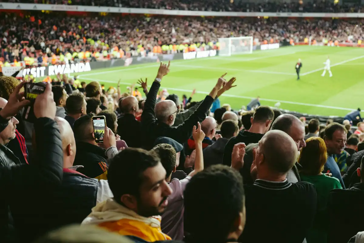 Live football on a reliable UK IPTV service in 4K
